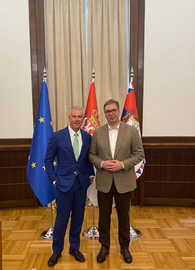 Dr. Peter Mrosik trifft Serbiens Präsident Aleksandar Vučić